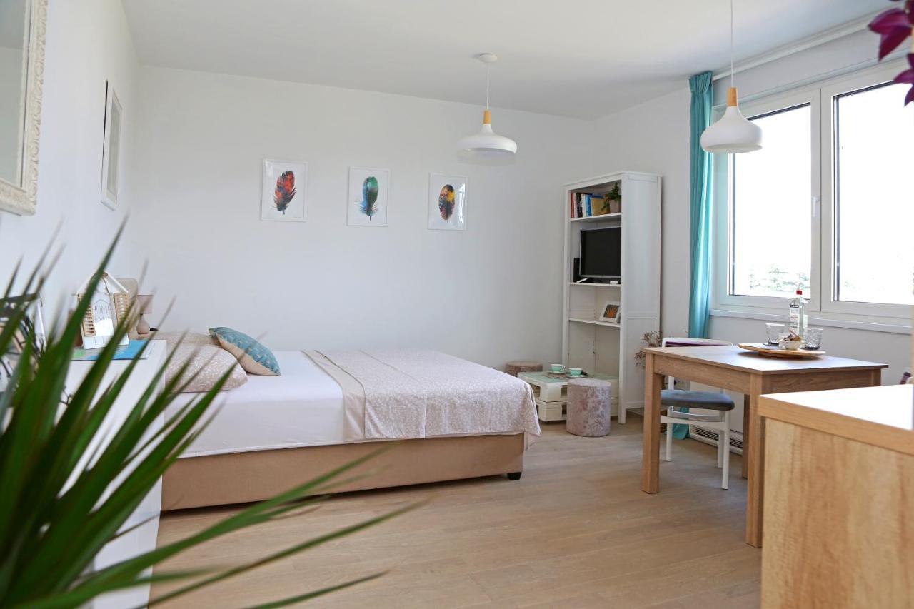 Studio Apartment Camino With Parking Zadar Exteriör bild