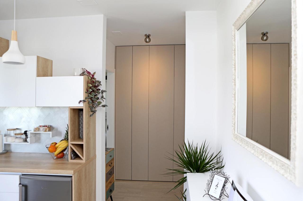 Studio Apartment Camino With Parking Zadar Exteriör bild