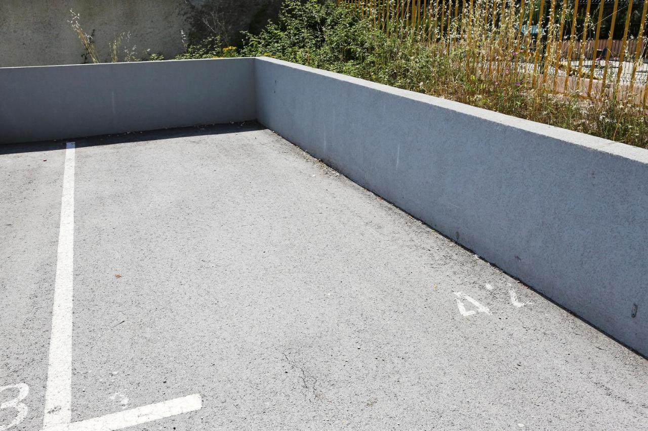 Studio Apartment Camino With Parking Zadar Exteriör bild