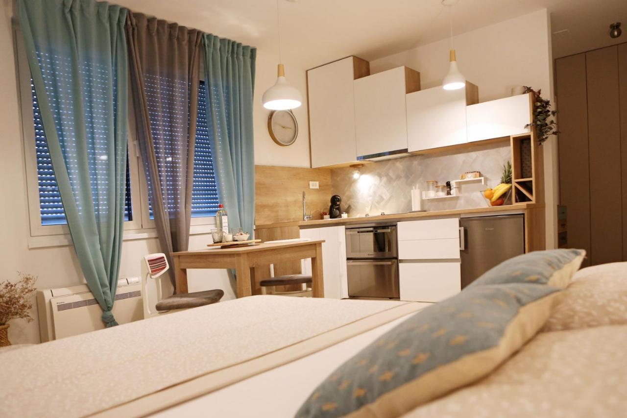 Studio Apartment Camino With Parking Zadar Exteriör bild