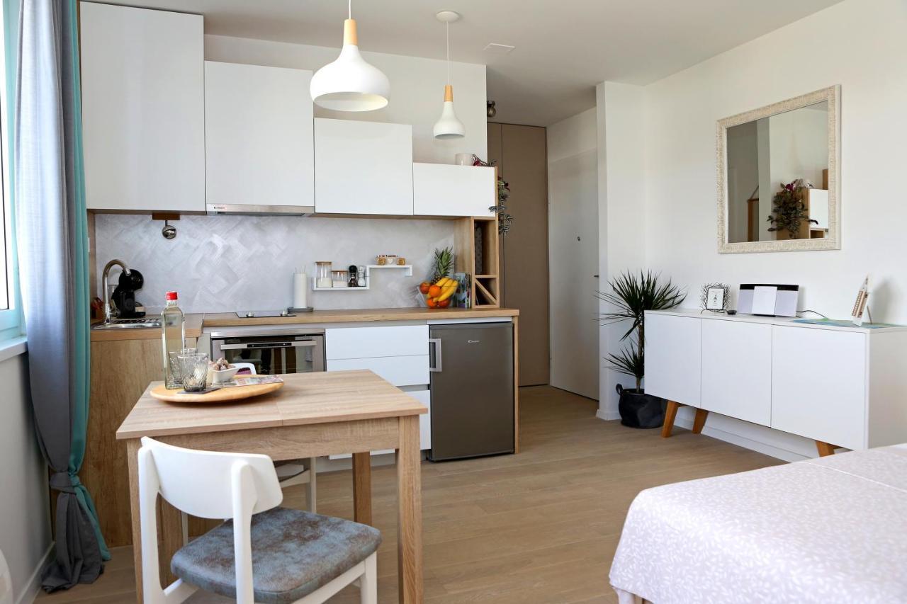 Studio Apartment Camino With Parking Zadar Exteriör bild