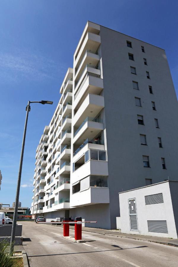 Studio Apartment Camino With Parking Zadar Exteriör bild